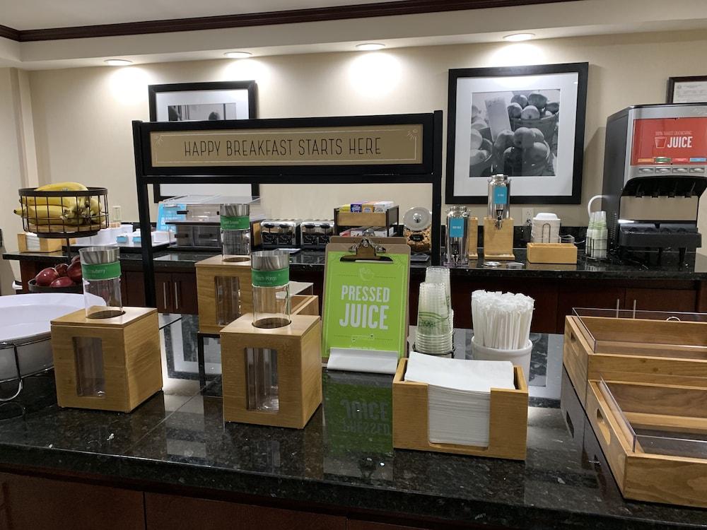 Hampton Inn Alpine Bagian luar foto