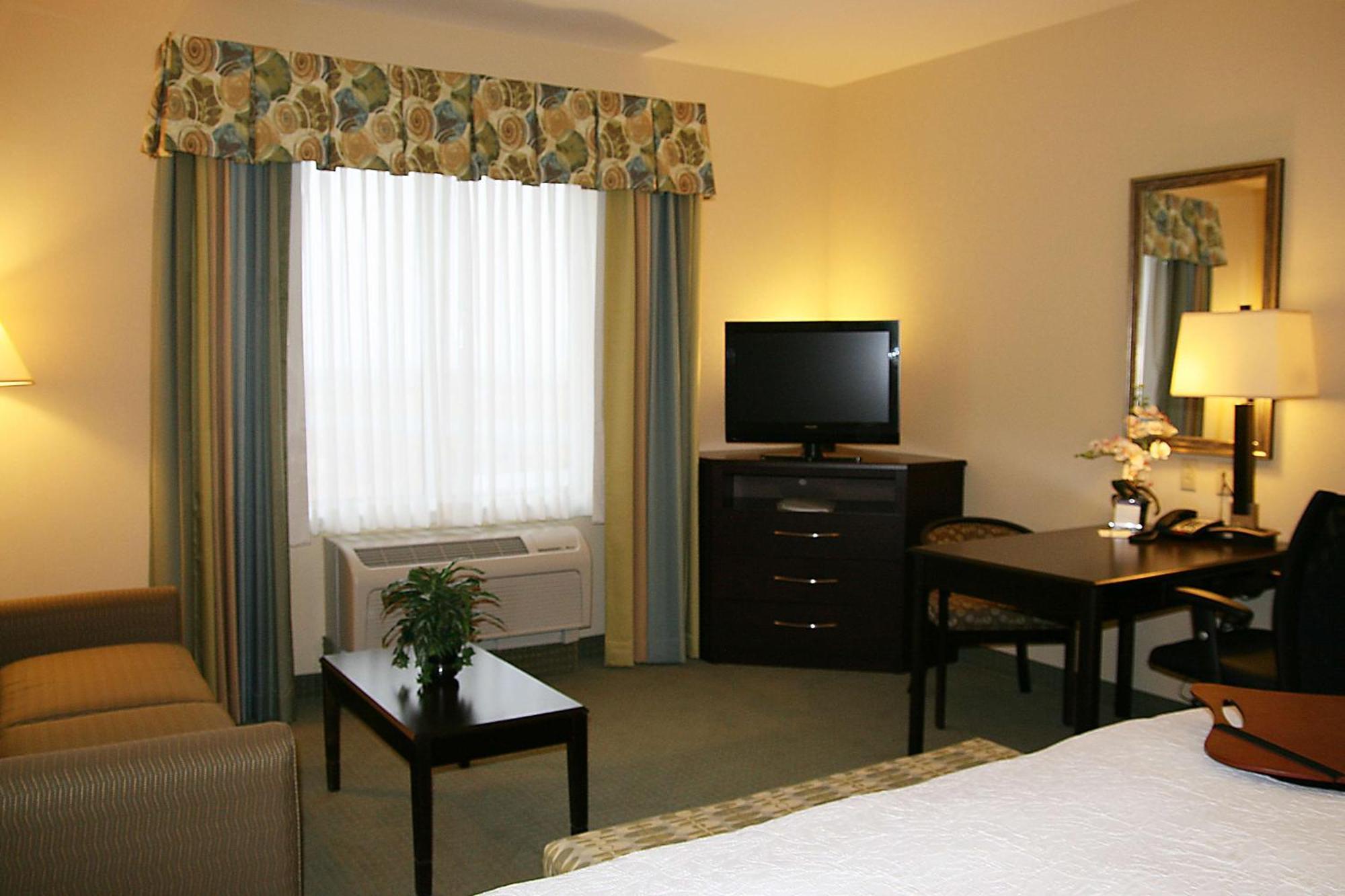 Hampton Inn Alpine Bagian luar foto